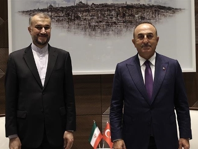 Iran, Turkey FMs discuss Azerbaijan-Tehran relations