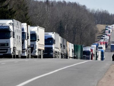 Բելառուսում ԵՄ-ի հետ սահմանին բեռնատարների հերթն ավելացել է մեկ քառորդով