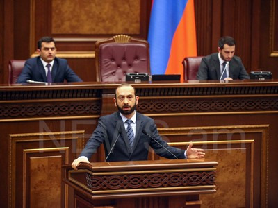 МИД Армении: Баку угрожает армянам Нагорного Карабаха геноцидом и препятствует возвращению беженцев