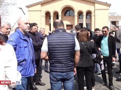 Armenia former ruling party, led by ex-President Serzh Sargsyan, pays tribute to ex-PM Andranik Margaryan