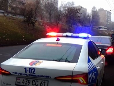 Անցած շաբաթ պարեկները Երեւանում հատուկ պահպանվող տարածք են տեղափոխել 133 մեքենա, իսկ 6 մարզերում՝ 200 մեքենա