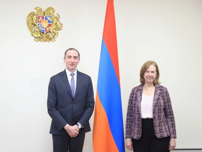 Armenia high-tech minister, US envoy discuss steps towards development of space technology, 5G network