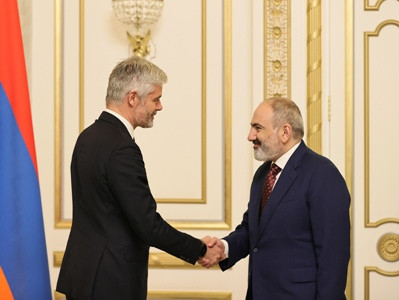 Pashinyan to Wauquiez: We should not deviate from Armenia development agenda for single moment