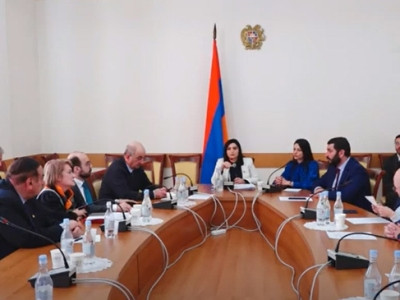 Հերոսների հարազատների հետ շփվելիս պետք է զգույշ լինենք․ ՄԻՊ թեկնածուն՝ Եռաբլուրից ծնողներին բերման ենթարկելու մասին