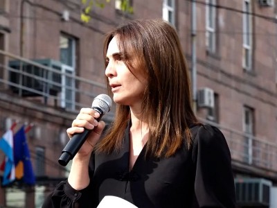 Представители общественно-политического движения «Вместе» организовали митинг у здания парламента Армении