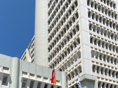 Поездками на Мальту проблемы не решаются: Экс-посол об Армении, Израиле и Иране