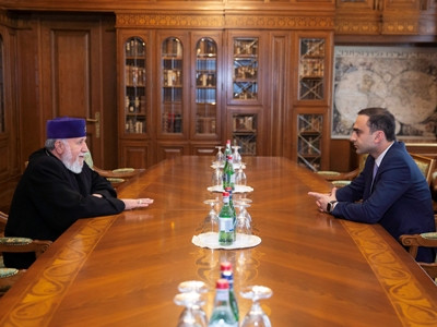Գարեգին Բ-ն ընդունել է Տիգրան Ավինյանին. Քննարկել են Երևան քաղաքի առկա խնդիրները և զարգացման ծրագրերը