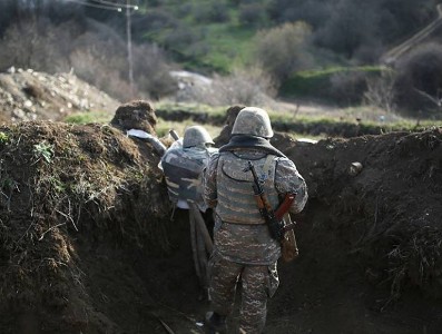 Newspaper: Karabakh soldiers who showed necessary resistance to Azerbaijan military are rewarded