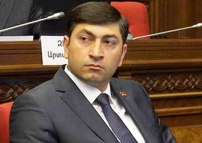 «Փաստ». ՀՅԴ ցուցակով պատգամավոր ընտրված Անդրանիկ Կարապետյանը հանգրվանել է մարզպետի հետ սերտ համագործակցության դաշտում