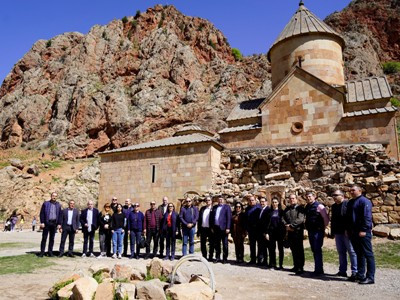 Փարիզի և Օ դը Սենի փաստաբանների միությունների անդամները այցելել են Տեղ համայնք