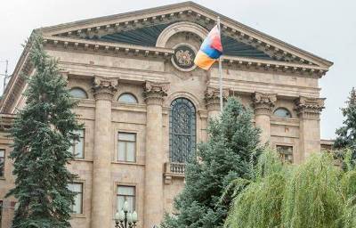 «Грапарак»: Аппарат парламента Армении закупил коньяк на сумму свыше 10 млн. драмов