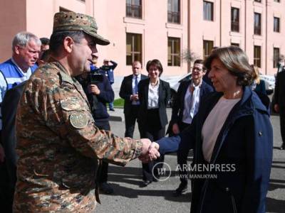 France FM visits Armenia's Jermuk city