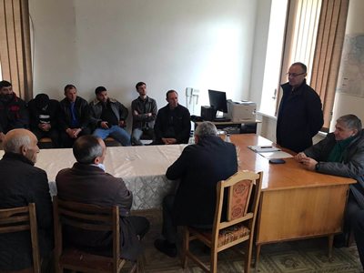 Оппозиционные депутаты посетили общины Ширакской области