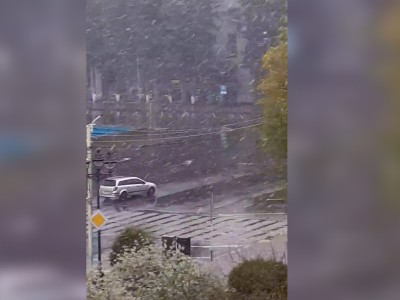 В Гюмри идет снег