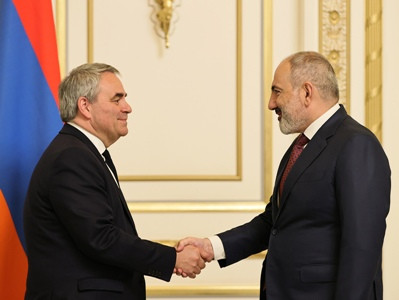 Премьер-министр Пашинян принял председателя Совета региона О-де-Франс