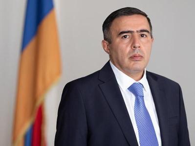 Офис Роберта Кочаряна о публикации газеты «Грапарак»: Предлагаем читателю отнестись к ней с улыбкой