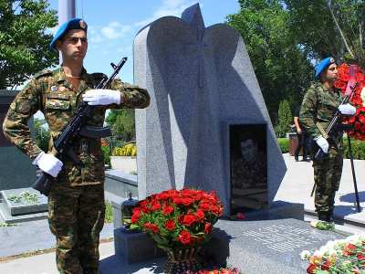 В военном пантеоне «Ераблур» состоялась церемония поминовения