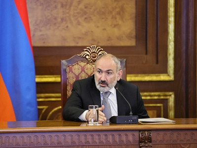 Armenia PM holding discussion with interior minister, some other senior officials of power structures