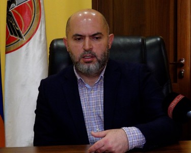 Ռուսաստանը վստահ է, որ ինչ Նիկոլը համաձայնվում է Ալիեւի հետ, վերջում ինքը բրոկեր է. պեչատը Մոսկվան է դնելու. Աշոտյան