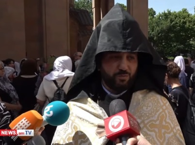 Օրհասական պահերին միշտ էլ մեր ժողովուրդն իր հայացքն ուղղել է դեպի մայր եկեղեցի. Պողոս աբեղա վարդապետ Վարդանյան