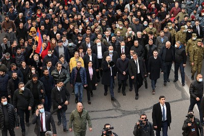 «Паст»: Члены правящей в Армении партии решили подстраховаться