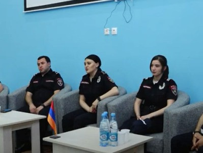 «Եղի՛ր ուժ մեր երկրի համար» իրազեկման արշավի շրջանակում կին պարեկներն այցելել են Գեղարքունիքի մարզ