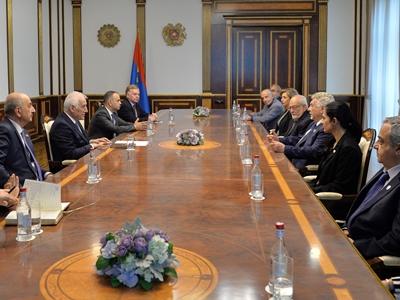 Նախագահը ՌԱԿ ատենապետի  գլխավորած պատվիրակությանն է ներկայացրել ղարաբաղյան հիմնախնդրի շուրջ առկա իրավիճակը