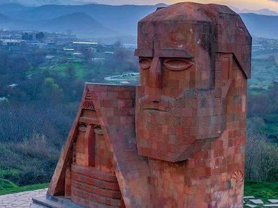 «Ազատ Արցախը երբեք չի եղել և չի կարող լինել ցեղասպան Ադրբեջանի կազմում». Վանկուվերի հայ համայնքի հայտարարությունը
