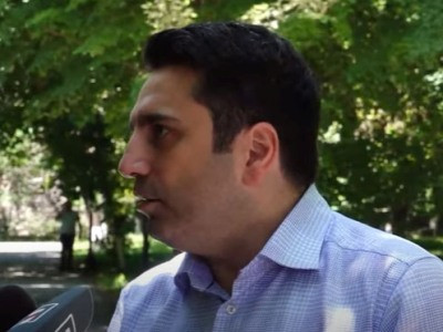 Մենք ունենք նոյեմբերի 9-ի փորձը. մեզ պինդ երաշխավոր է պետք. ավելի լավ է մեկ երկիր լինի երաշխավորը. Ալեն Սիմոնյան