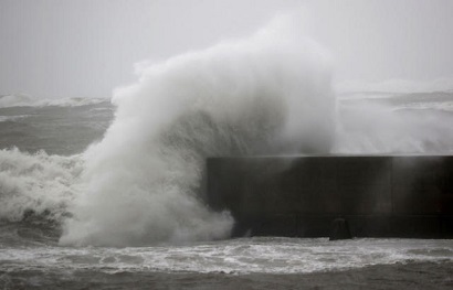 Typhoon hits Japan
