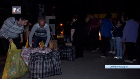 Миротворцы перевезли граждан по закрытому коридору из Арцаха в Армению и в обратном направлении