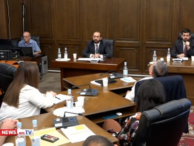 Ո՞ր անուղեղն է Փաշինյանին խորհուրդ տվել բարևել նույնիսկ Թուրքիայում ոչ միանշանակ ընդունված իմամին.Մանուկյանը Միրզոյանին