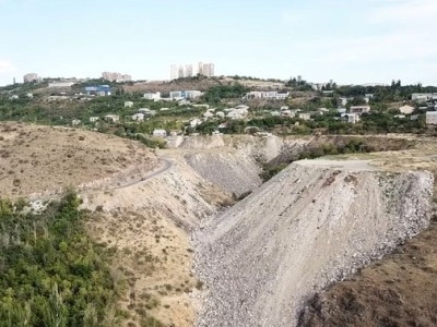 Կորեայի ձորում շինաղբ թափելու խնդիրը չի լուծվում, միգուցե տուգանքների խստացման կարիք կա. քաղաքապետի պաշտոնակատար