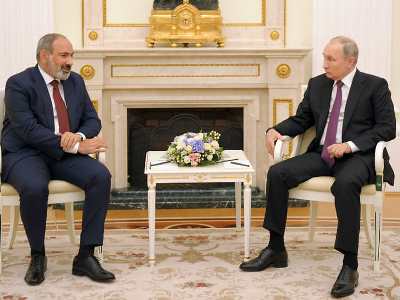 Путин предложил Пашиняну обсудить двусторонние отношения и региональные проблемы