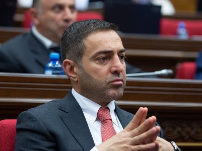 Դատախազությունն ԱԺ նախկին պատգամավորից պահանջում է բռնագանձել մոտ 2 մլրդ դրամ, ԱՄՆ-ում և ՀՀ-ում գտնվող անշարժ գույքերը
