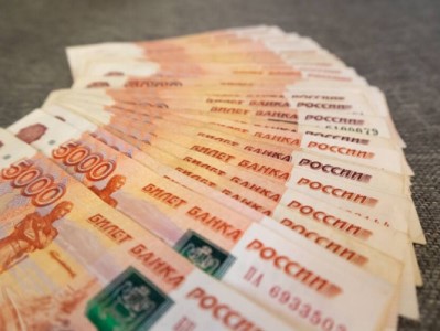 Крупные банки России резко подняли курсы валют