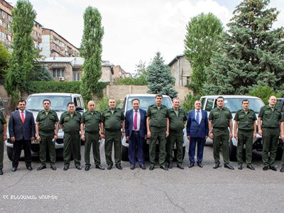 ՀՀ քննչական կոմիտեի ԶՔԳՎ կայազորային քննչական բաժինների կարիքների համար ձեռք է բերվել 12 նոր UAZ մակնիշի մեքենա