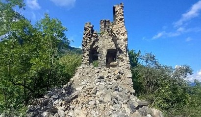 Частично обрушилась башня, расположенная у монастырского комплекса Сурб Ншан в Седви