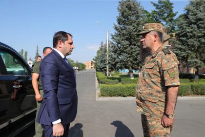 Папикян принял участие в мероприятии по случаю 29-летия формирования Военного университета МО РА им. В. Саргсяна
