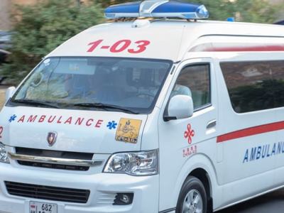 В Ереване столкнулись автомобили, затем один из них наехал на 30-летнюю женщину и 4-летнего мальчика