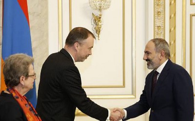 Newspaper: PM Pashinyan’s peace begging policy leads to EU representatives insulting Armenians, Armenia, Karabakh