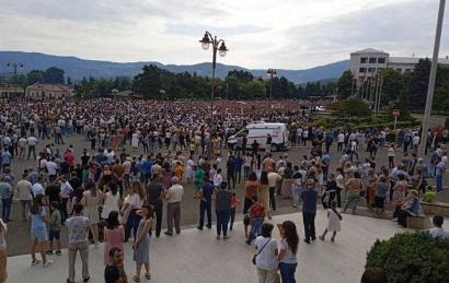 Всенародный митинг в Арцахе: участники требуют открыть дорогу жизни
