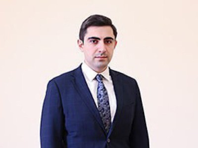 Արմենակ Խաչատրյանը ազատվել է պաշտոնից եւ նշանակվել վարչապետի աշխատակազմի ղեկավարի տեղակալ