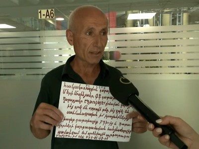 Акция протеста сельского врача: «За три года 20 судей совершали в отношении меня беззаконье»