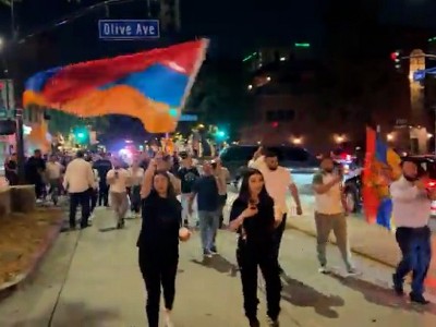 Армяне Лос-Анджелеса провели мирную акцию неповиновения