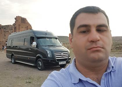 Ողբերգական վթարի հետեւանքով զոհված Volkswagen-ի վարորդը 35-ամյա Մառլեն Մարգարյանն է. նա «Այբ» դպրոցի վարորդն էր