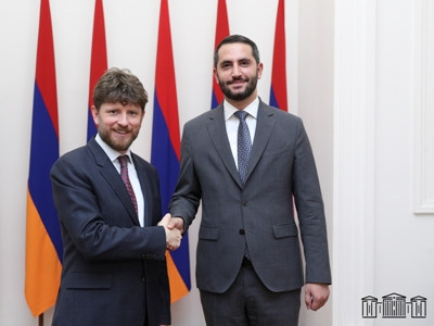 Parliament vice-speaker, new envoy of France to Armenia discuss regional security issues