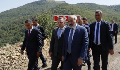 Փաշինյանը Սյունիք կատարած այցի ընթացքում մուկն ու կատու է խաղացել մարզային իշխանությունների հետ. «Հրապարակ»