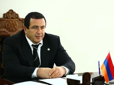 Адвокаты главы партии «Процветающая Армения» знакомятся с материалами о конфискации имущества