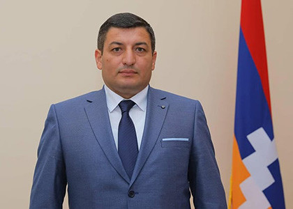 Գործ ունենք ոչ թե պետականության ու սահմանադրության, այլ աջաբսանդալ իրողության հետ․ Արցախի պատգամավոր